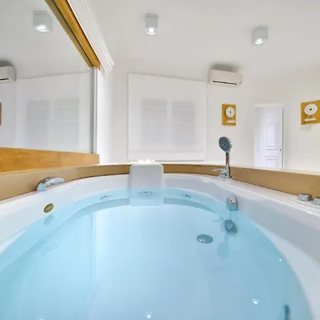 Room In Bb - Saint John Hotel Villas Spa - Villa Amalia With Private Pool Five-Bedroom Vil Gasthuis Agios Ioannis Diakoftis